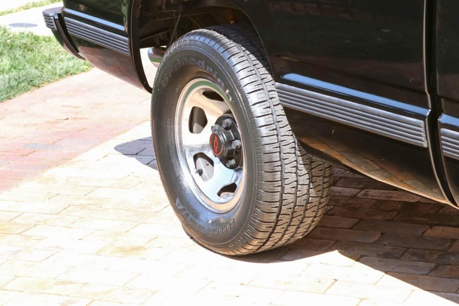 1990 Chevrolet 454 SS - Image 16 of 30