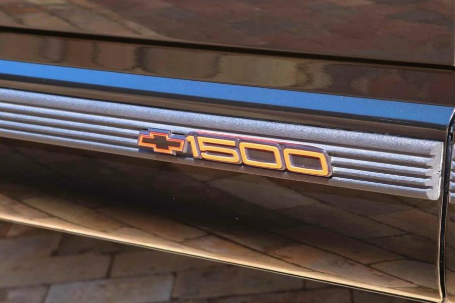 1990 Chevrolet 454 SS - Image 17 of 30