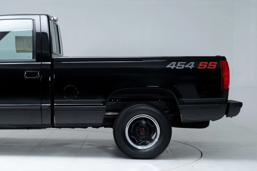 1990 Chevrolet 454 SS - Image 10 of 31