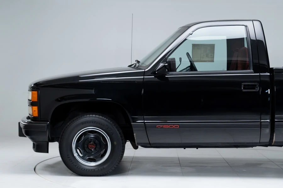 1990 Chevrolet 454 SS - Image 16 of 31