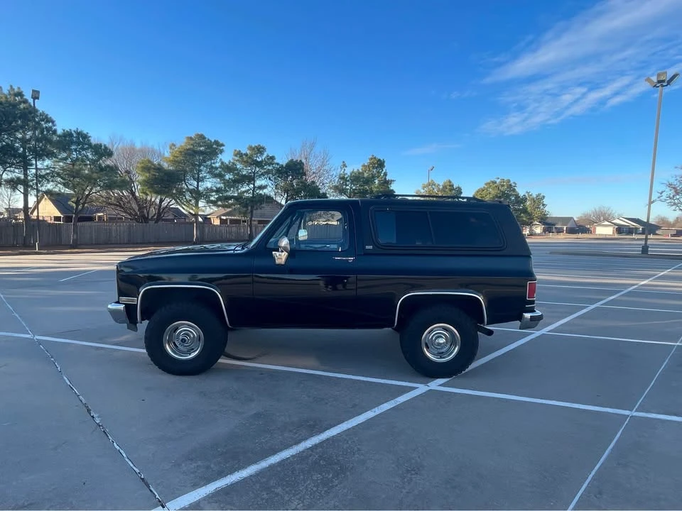 1990 Chevrolet Blazer - Image 2 of 16
