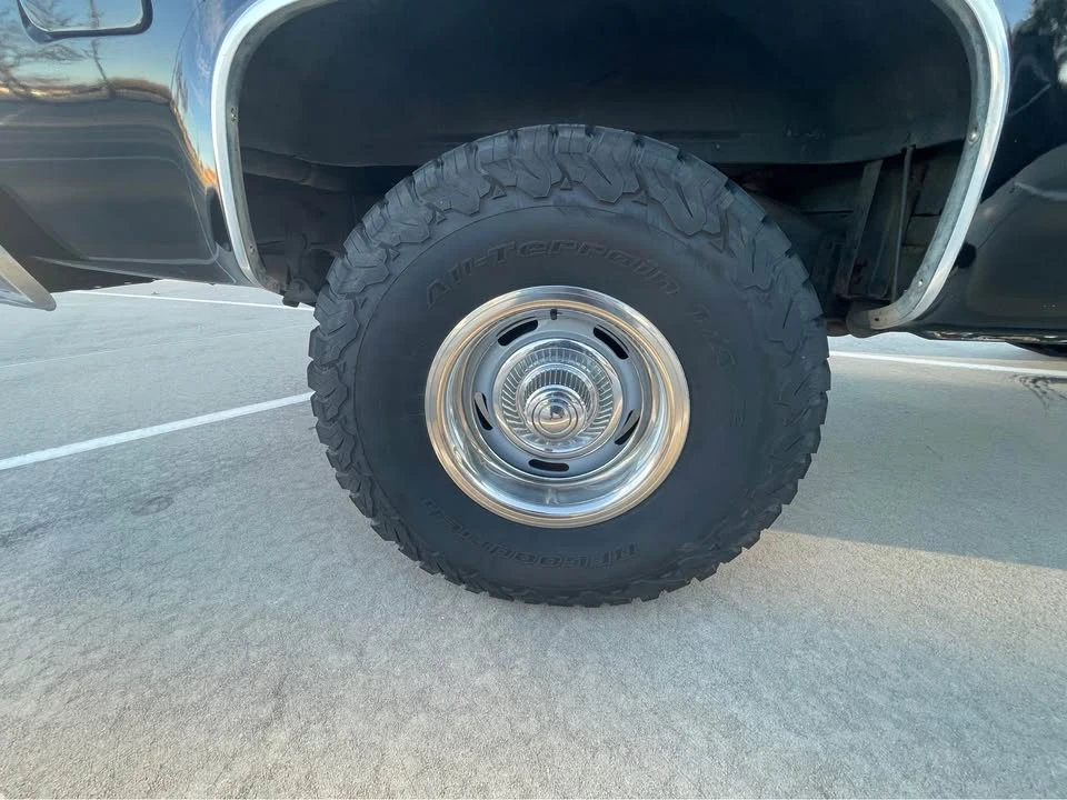 1990 Chevrolet Blazer - Image 10 of 16