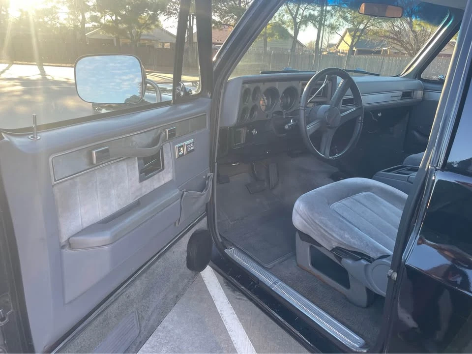 1990 Chevrolet Blazer - Image 14 of 16