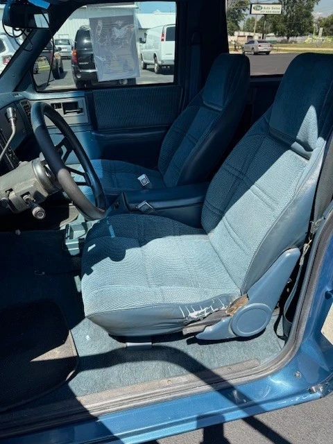 1990 Chevrolet K5 Blazer 2nd Gen - Image 5 of 12