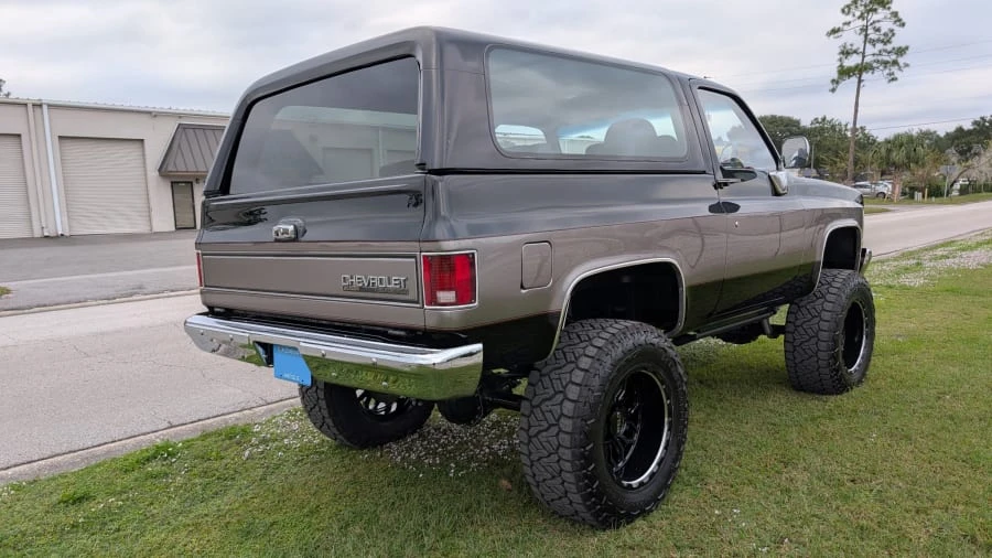 1990 Chevrolet Blazer - Image 3 of 13