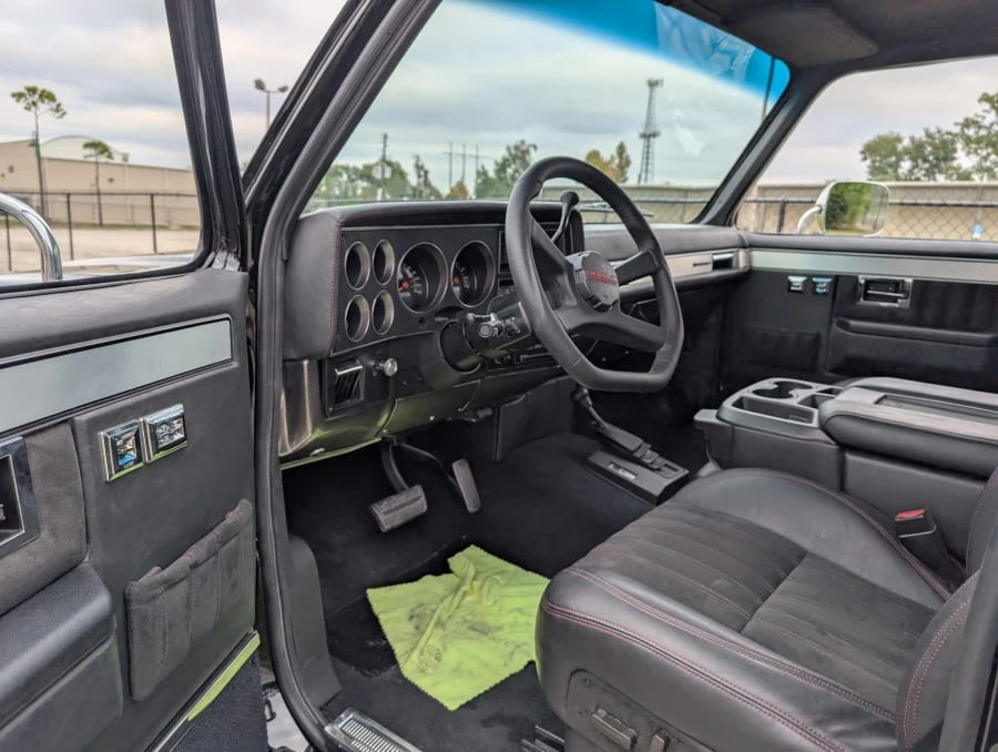 1990 Chevrolet Blazer - Image 9 of 13
