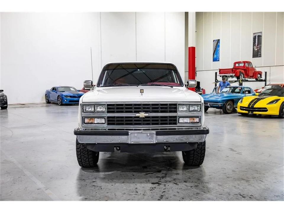1990 Chevrolet K5 Blazer 2nd Gen - Image 9 of 31