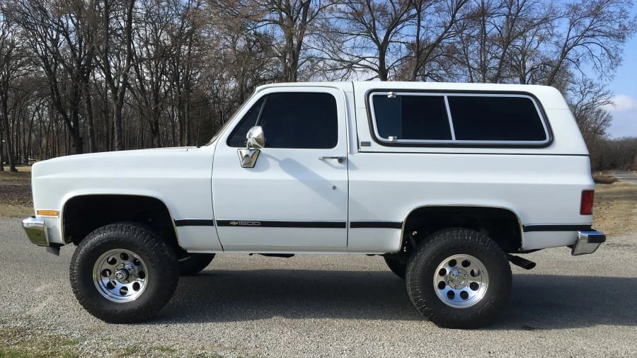 1990 Chevrolet Blazer - Image 2 of 12