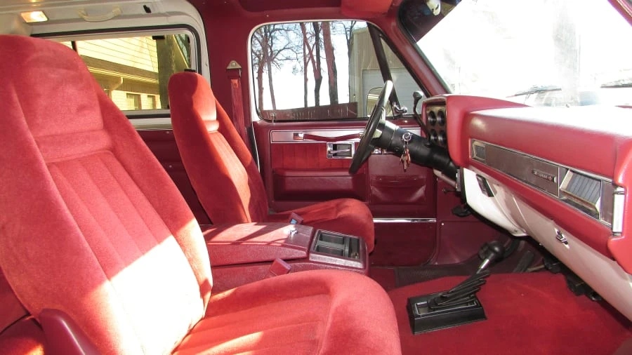 1990 Chevrolet Blazer - Image 5 of 12