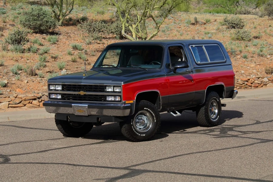 1990 Chevrolet Blazer - Image 19 of 31