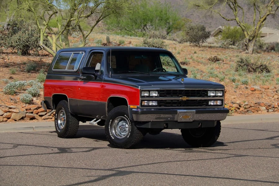 1990 Chevrolet Blazer - Image 20 of 31