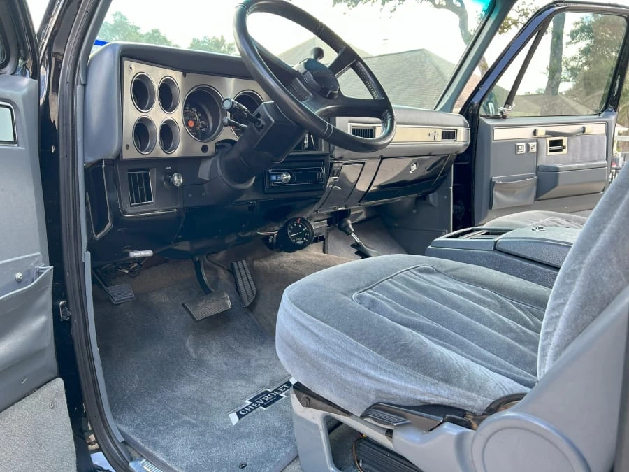 1990 Chevrolet Blazer - Image 10 of 21