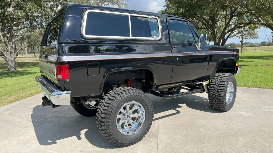 1990 Chevrolet Blazer - Image 3 of 21