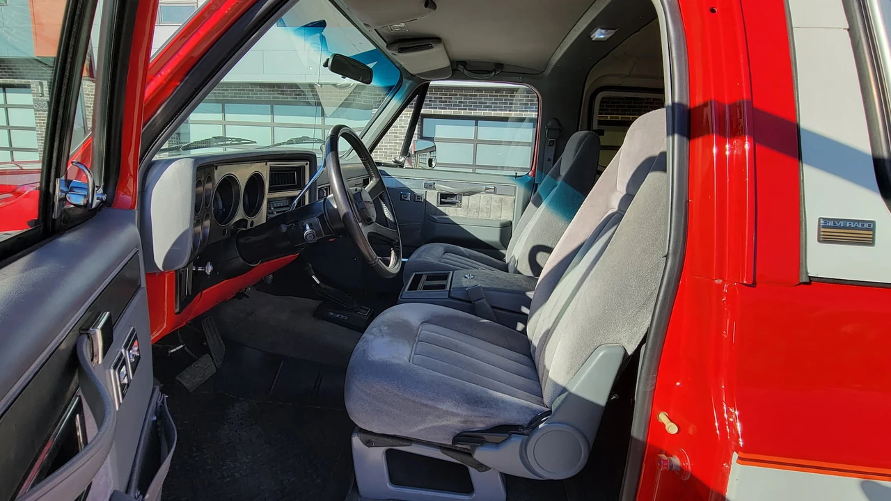 1990 Chevrolet Blazer - Image 3 of 28