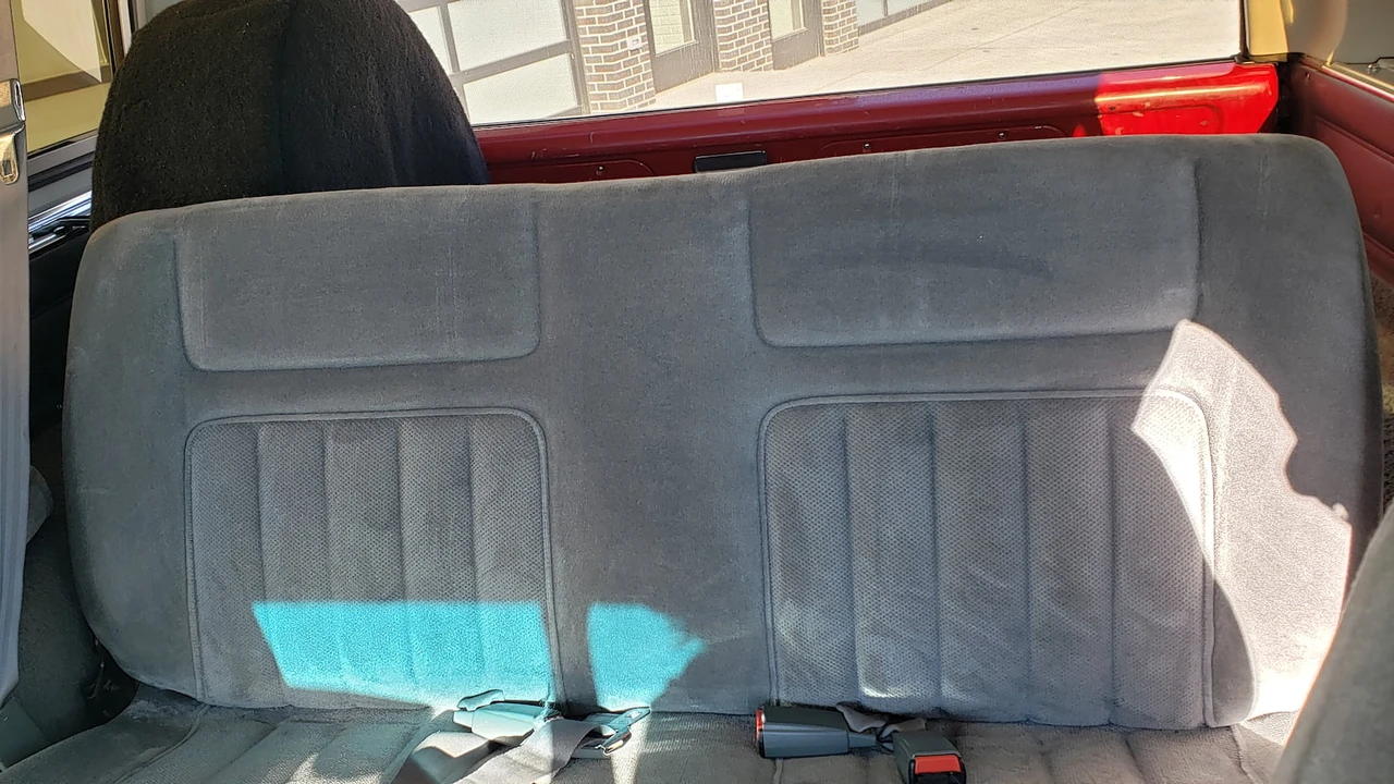 1990 Chevrolet Blazer - Image 6 of 28