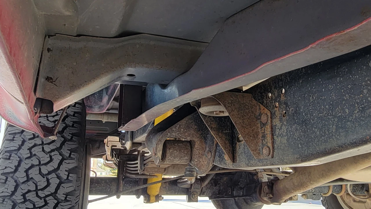 1990 Chevrolet Blazer - Image 19 of 28