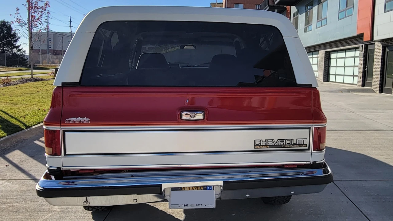 1990 Chevrolet Blazer - Image 27 of 28