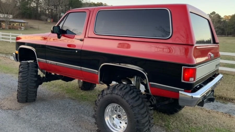 1990 Chevrolet Blazer - Image 3 of 31