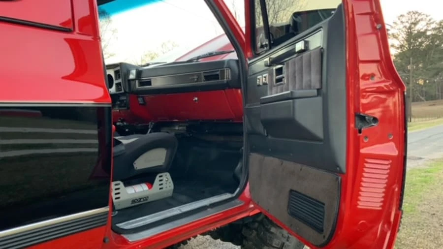 1990 Chevrolet Blazer - Image 14 of 31