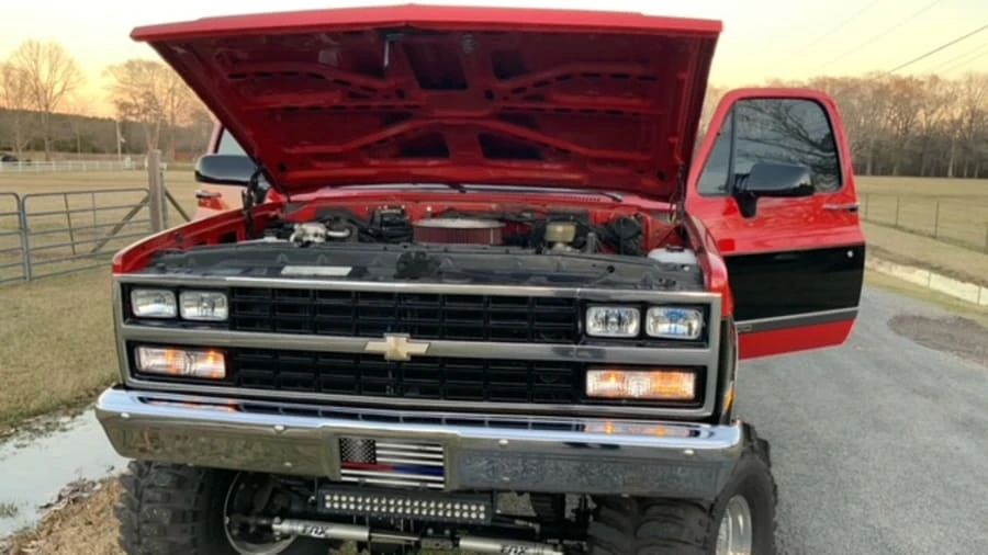 1990 Chevrolet Blazer - Image 19 of 31