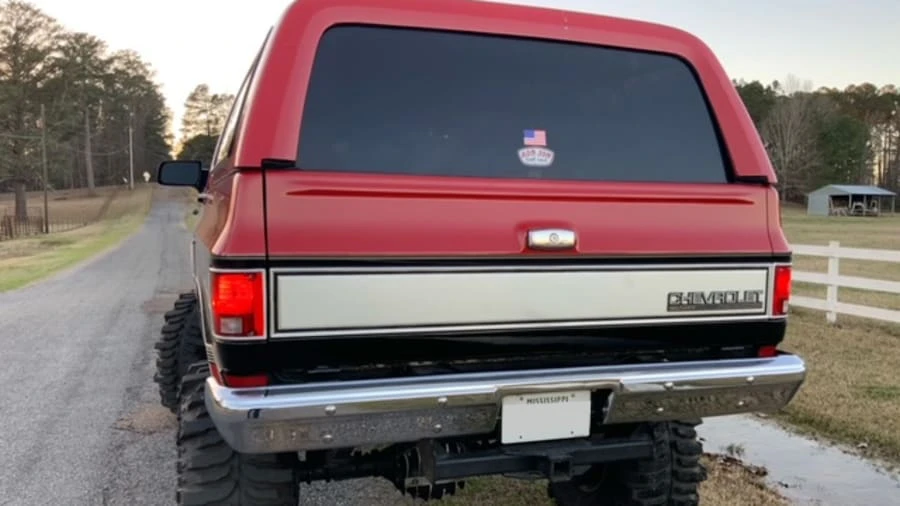 1990 Chevrolet Blazer - Image 26 of 31