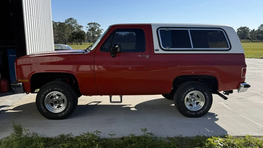 1990 Chevrolet Blazer - Image 2 of 8