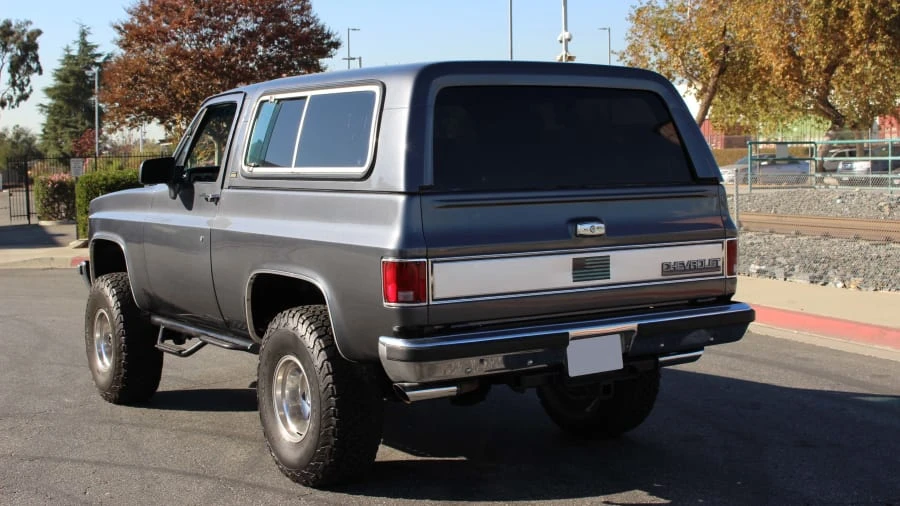 1990 Chevrolet Blazer - Image 2 of 8