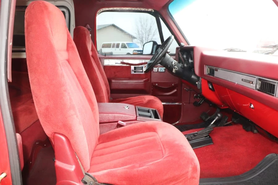 1990 Chevrolet Blazer - Image 9 of 13
