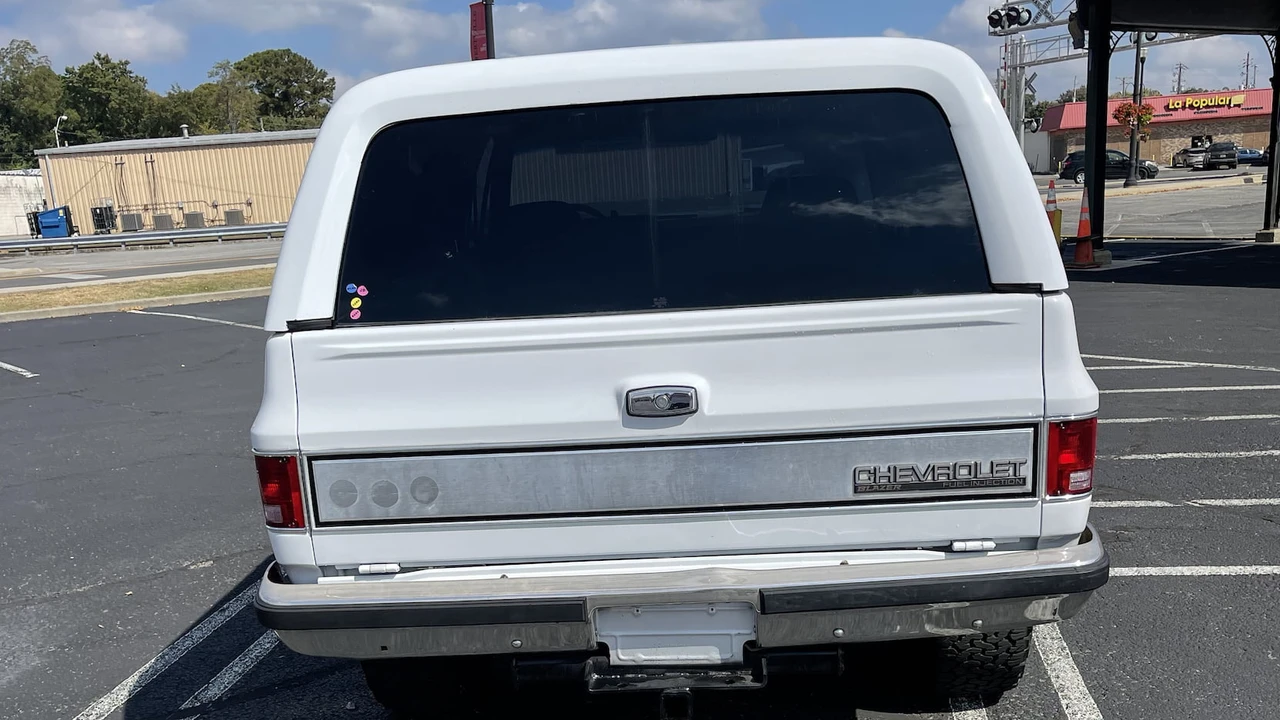 1990 Chevrolet Blazer - Image 7 of 9
