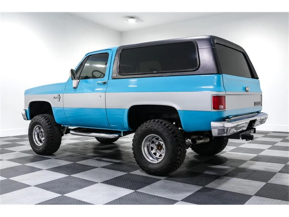 1990 Chevrolet K5 Blazer 2nd Gen - Image 5 of 28