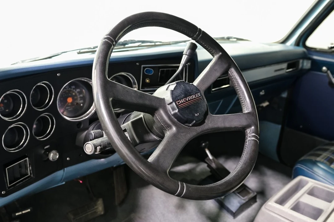 1990 Chevrolet Blazer - Image 13 of 21