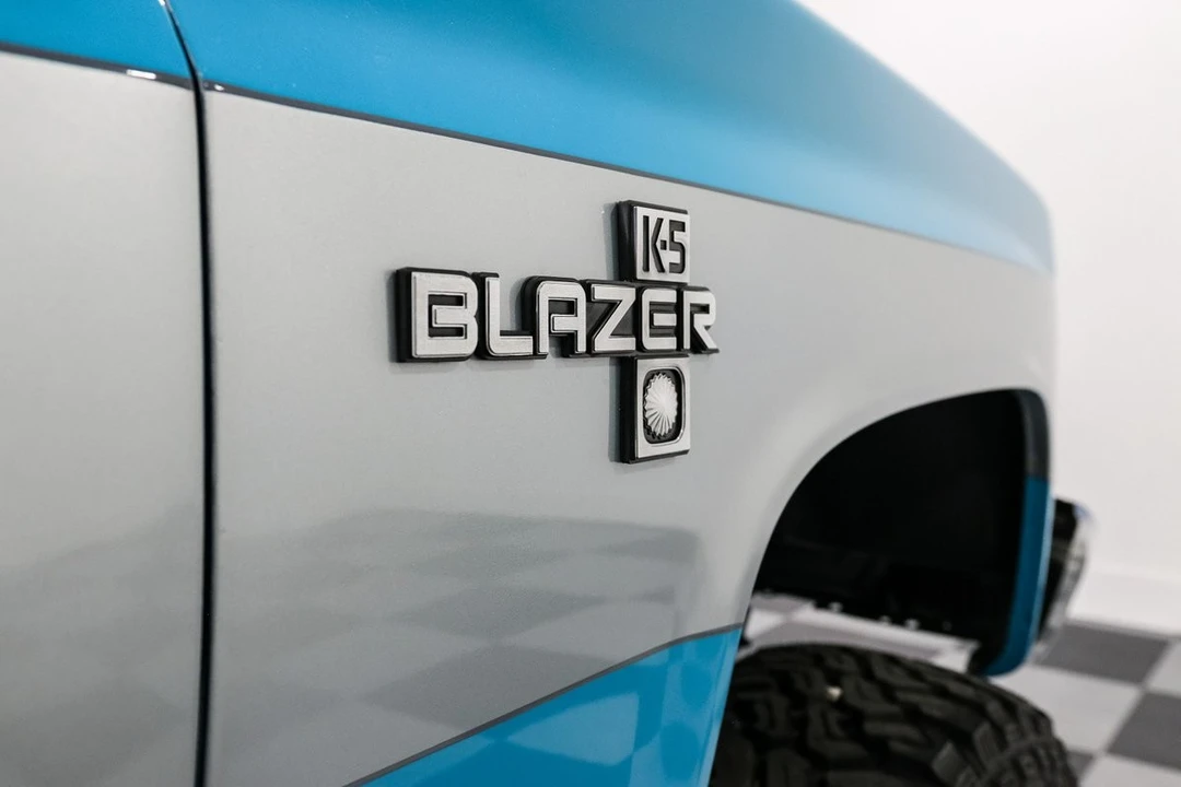 1990 Chevrolet K5 Blazer 2nd Gen - Image 10 of 21
