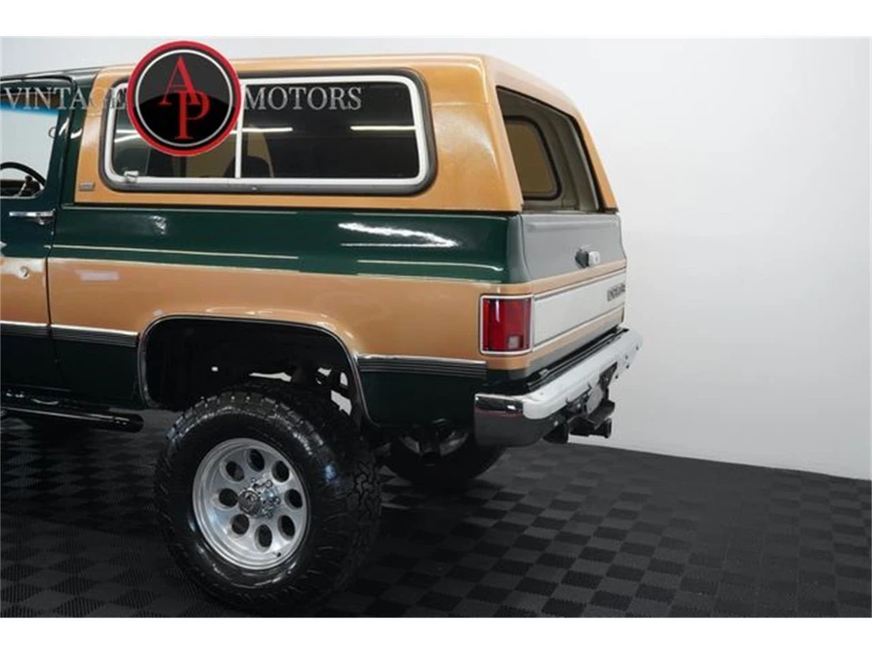 1990 Chevrolet K5 Blazer 2nd Gen - Image 14 of 31