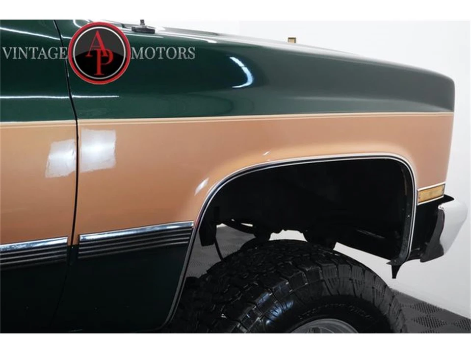 1990 Chevrolet K5 Blazer 2nd Gen - Image 26 of 31