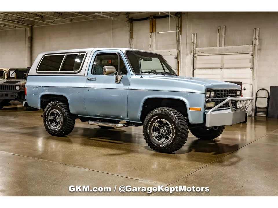 1990 Chevrolet K5 Blazer 2nd Gen - Image 11 of 31