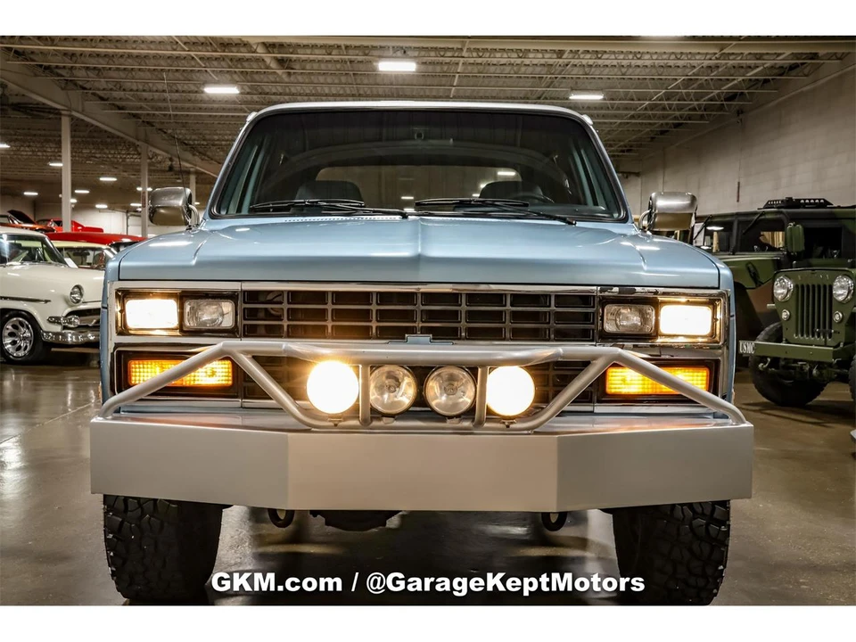 1990 Chevrolet K5 Blazer 2nd Gen - Image 21 of 31