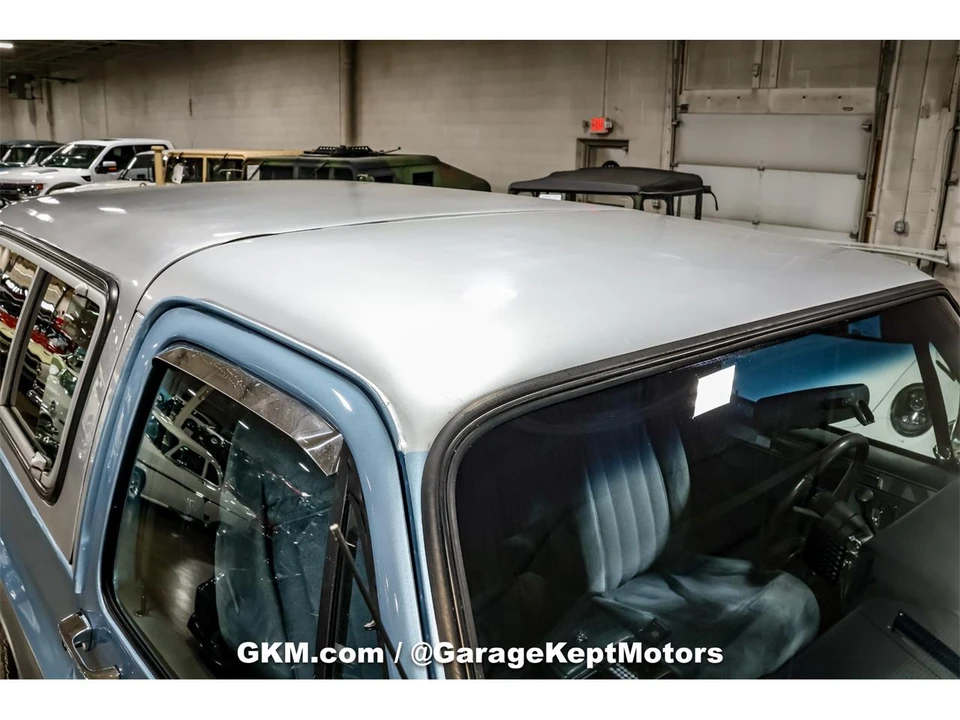 1990 Chevrolet K5 Blazer 2nd Gen - Image 17 of 31