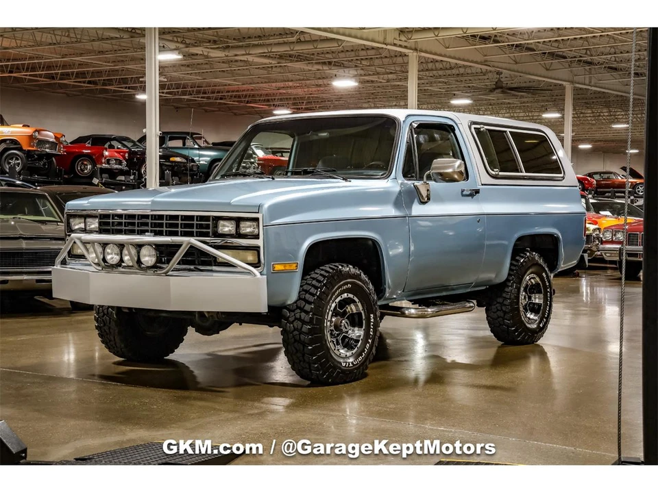 1990 Chevrolet K5 Blazer 2nd Gen - Image 3 of 31