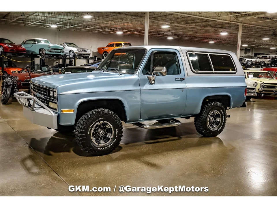 1990 Chevrolet K5 Blazer 2nd Gen - Image 4 of 31