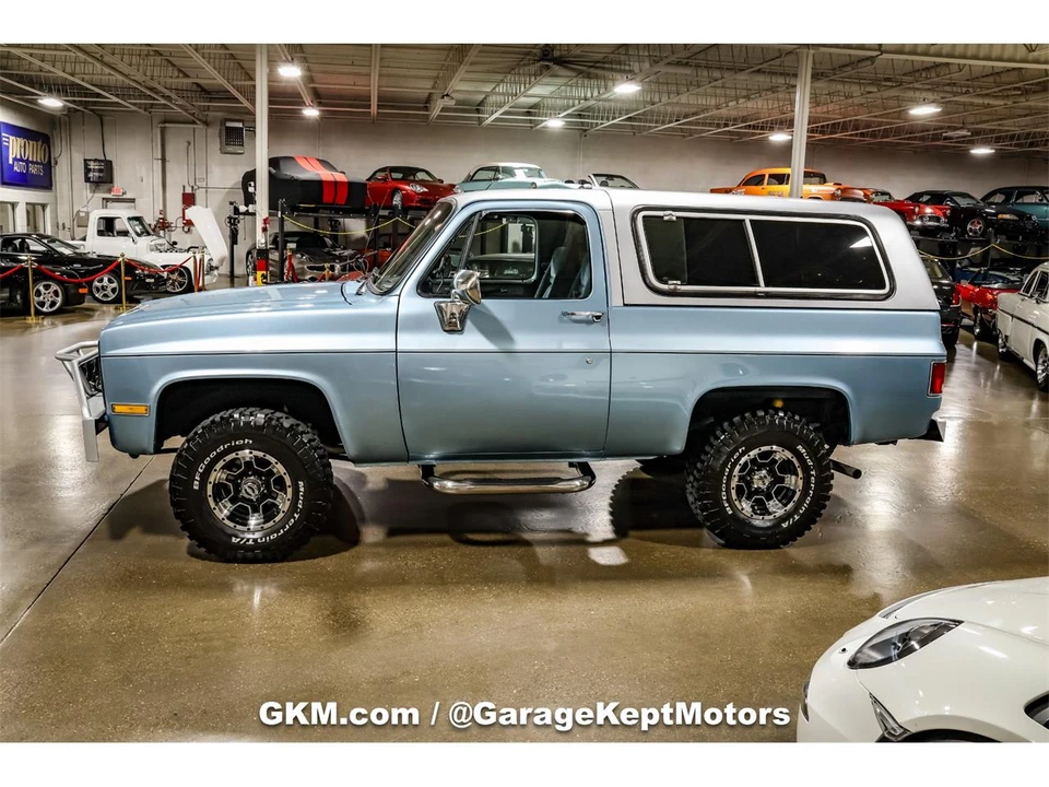 1990 Chevrolet K5 Blazer 2nd Gen - Image 5 of 31