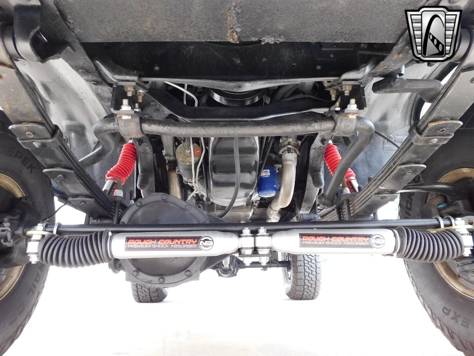 1990 Chevrolet K5 Blazer 2nd Gen - Image 17 of 21