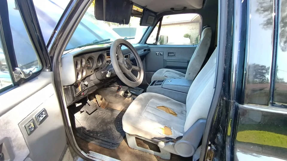1990 Chevrolet K5 Blazer 2nd Gen - Image 7 of 11