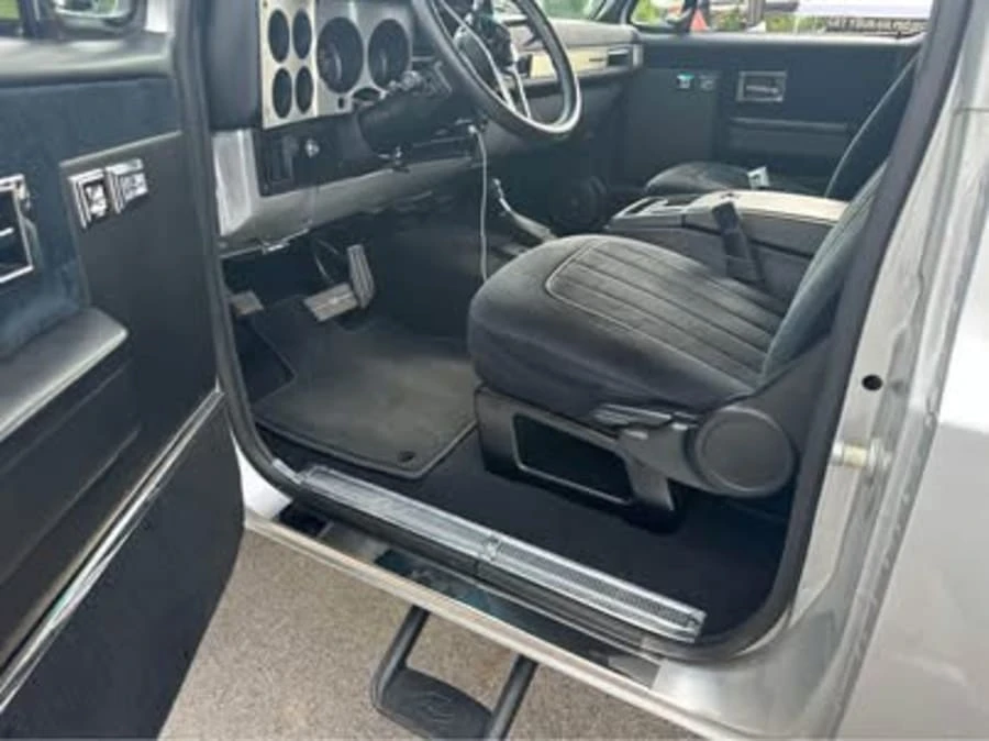 1990 Chevrolet K5 Blazer 2nd Gen - Image 30 of 31