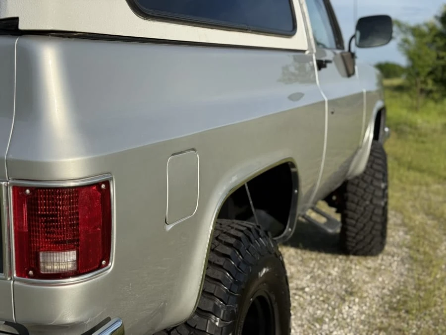 1990 Chevrolet K5 Blazer 2nd Gen - Image 10 of 31