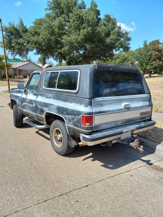 1990 Chevrolet K5 Blazer 2nd Gen - Image 6 of 28