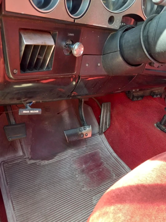 1990 Chevrolet K5 Blazer 2nd Gen - Image 13 of 28