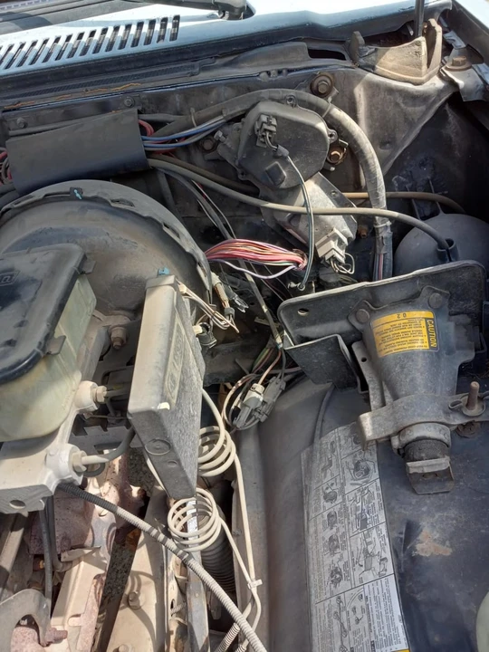 1990 Chevrolet K5 Blazer 2nd Gen - Image 25 of 28