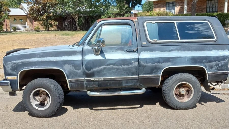 1990 Chevrolet K5 Blazer 2nd Gen - Image 7 of 28