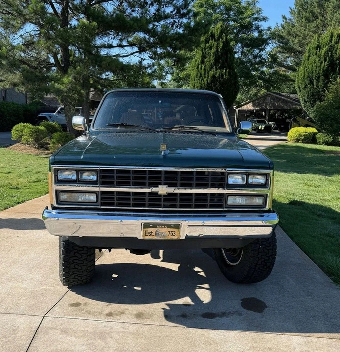 1990 Chevrolet K5 Blazer 2nd Gen - Image 4 of 12