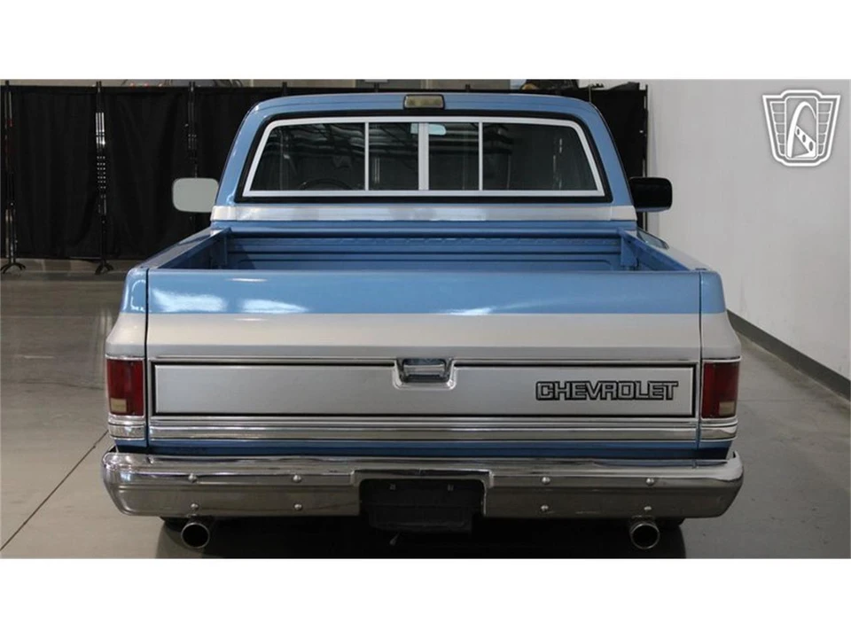 1990 Chevrolet C/K 4th Gen - Image 17 of 31